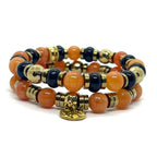 Bracelet agate orangé porté au poignet