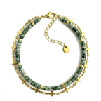 Bracelet double rang jaspe vert heishi et chaîne croix dorée