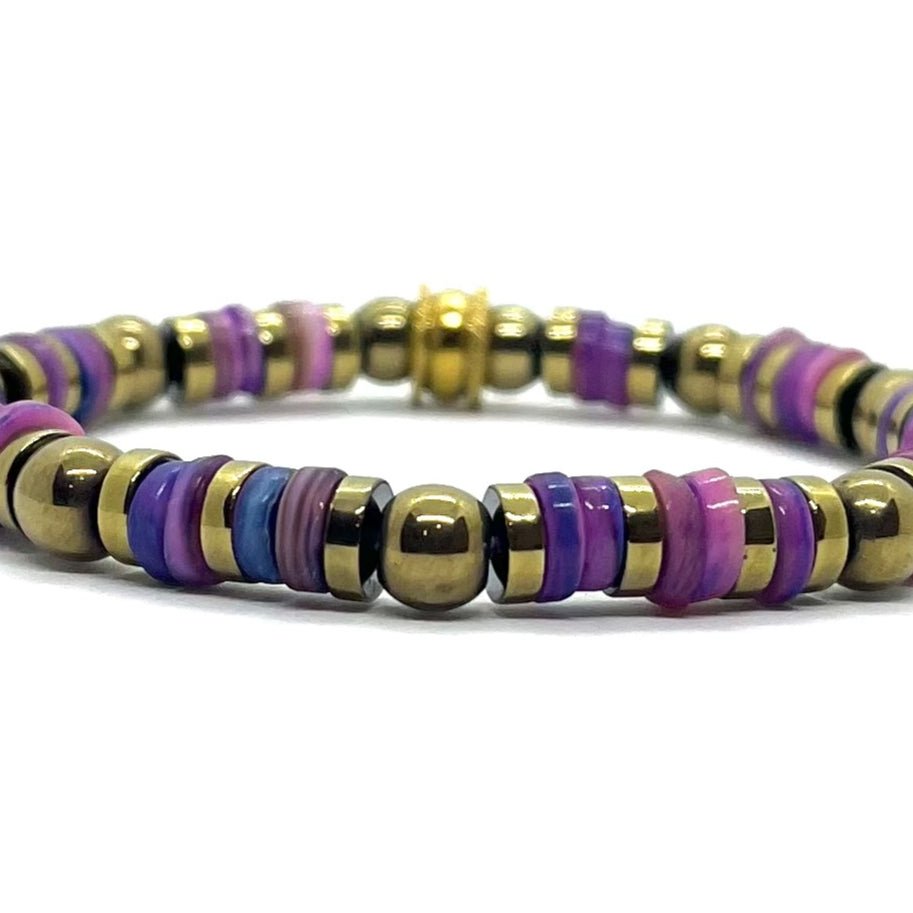 Bracelet Abysse heishi coquillage porté au poignet