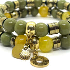 Set agate verte et calcédoine jaune porté au poignet