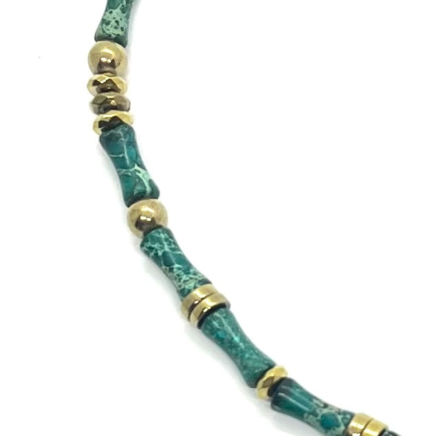 Collier Miss Bambou jaspe impérial vert porté