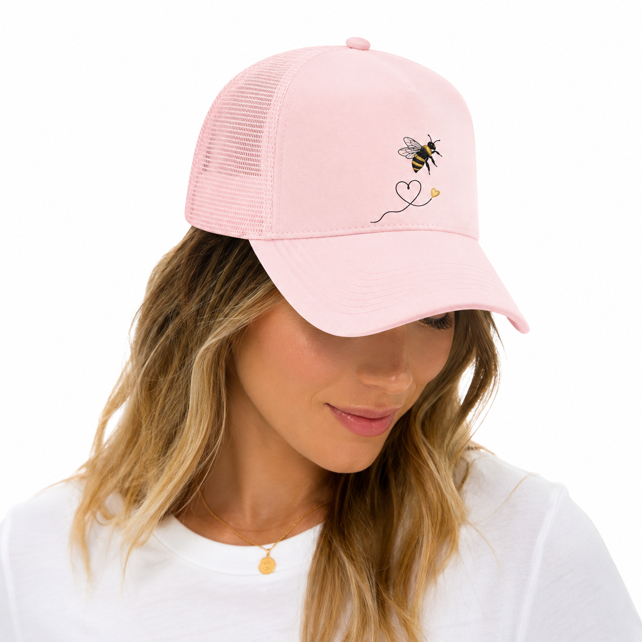 Casquette trucker femme rose pastel Abeille : motif abeille brodé