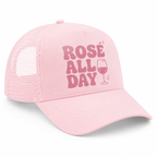 Casquette trucker femme rose pastel Rosé All Day : vue de face du motif Rosé All Day