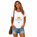 T-shirt femme Lever de Soleil : soleil levant sur la mer et petit cœur