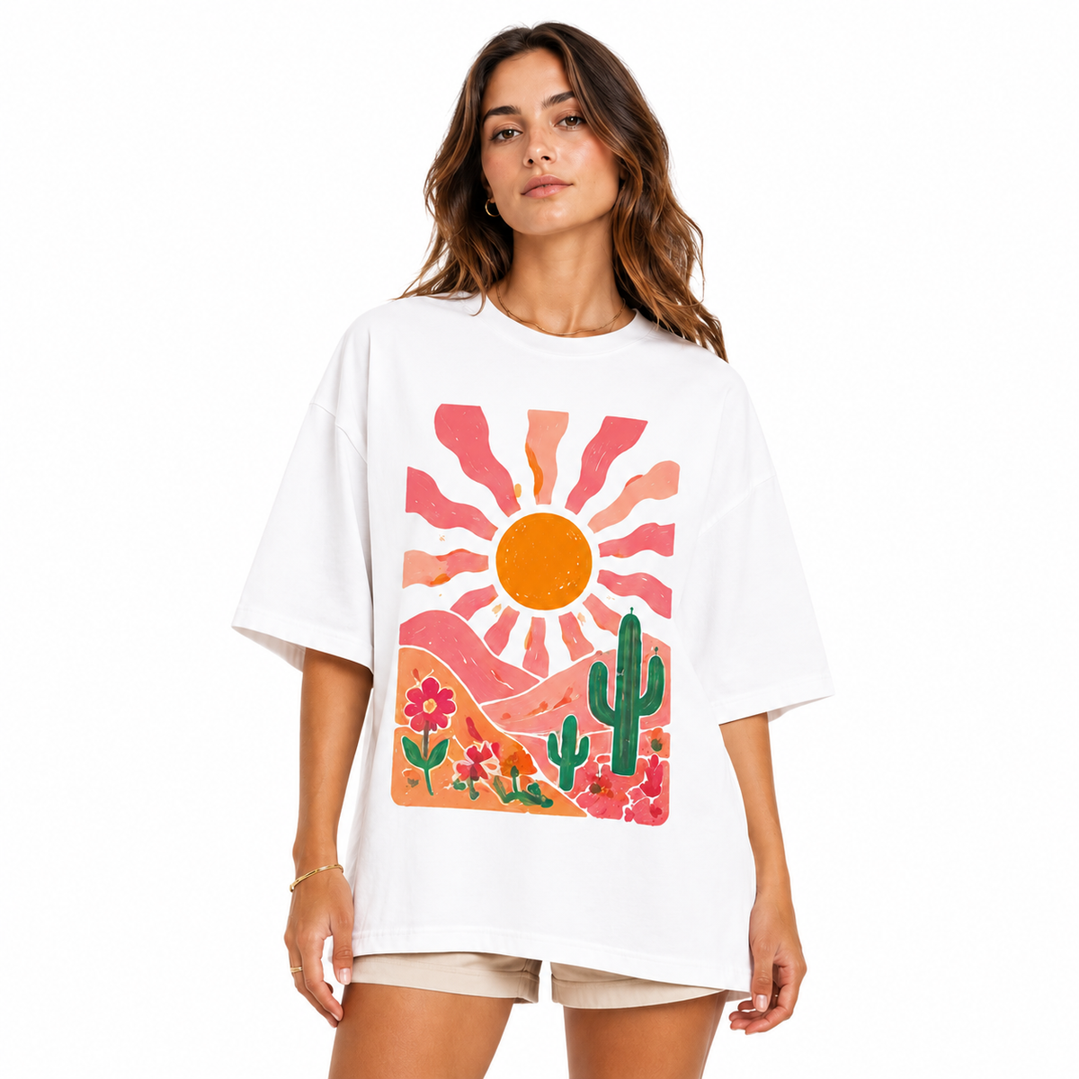 T-shirt oversize femme blanc, grand soleil orange, cactus et fleurs du désert